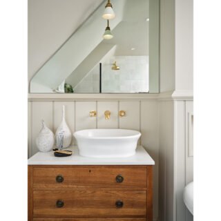 BC Designs Bampton 390mm Sit-On Countertop Basin - Image 2