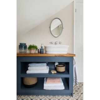 BC Designs Bampton 390mm Sit-On Countertop Basin - Image 3