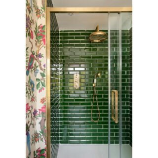 BC Designs Victrion 2-Way Triple Concealed Shower Valve - Image 2