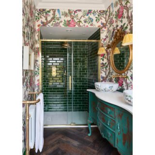 BC Designs Victrion 12 Inch Round Fixed Shower Head - Image 2