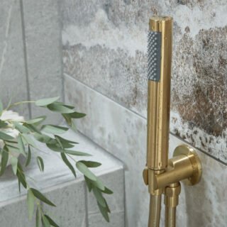 Vado Individual Single Function Round Mini Shower Kit with Integrated Outlet And Bracket - Image 5