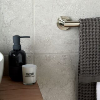 Vado Individual Spa Towel rail - 450mm Long - Image 4