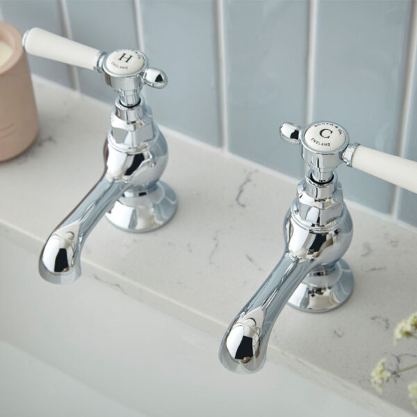 Booth and Co Axbridge Lever Basin Pillar Taps - Image 2