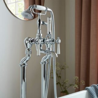 Booth and Co Axbridge Lever Floor Standing Bath Shower Mixer Tap With Shower Kit - Image 3