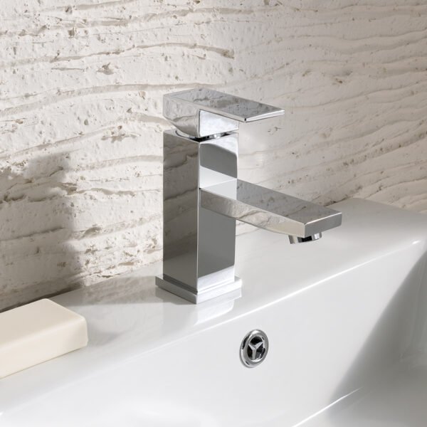 Eastbrook Prado 700 Mono Basin Mixer Tap With Click Waste - Chrome