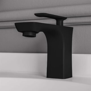 Eastbrook Helston Mono Basin Mixer Tap With Waste - Image 3