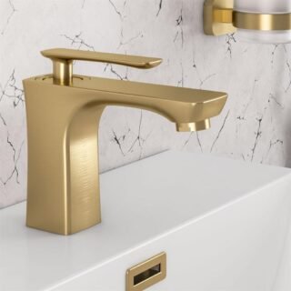Eastbrook Helston Mono Basin Mixer Tap With Waste - Image 2