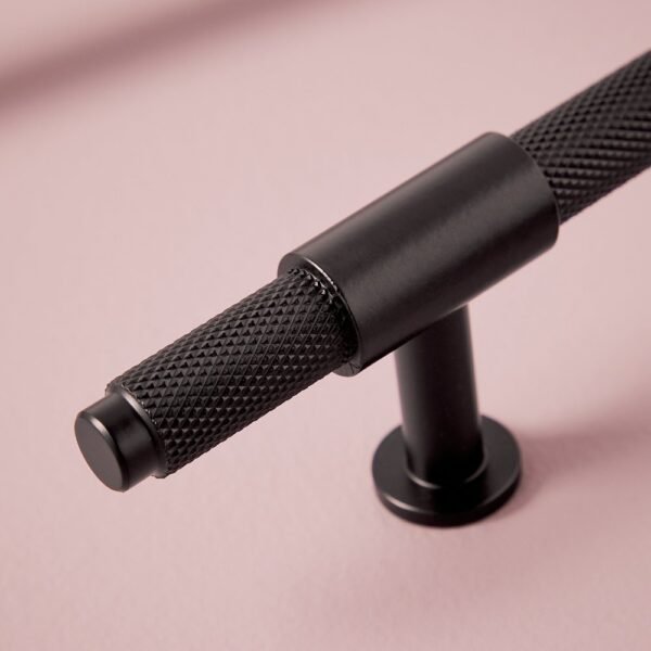 Scudo Knurled T Bar Furniture Handle - 95mm Wide - Image 3