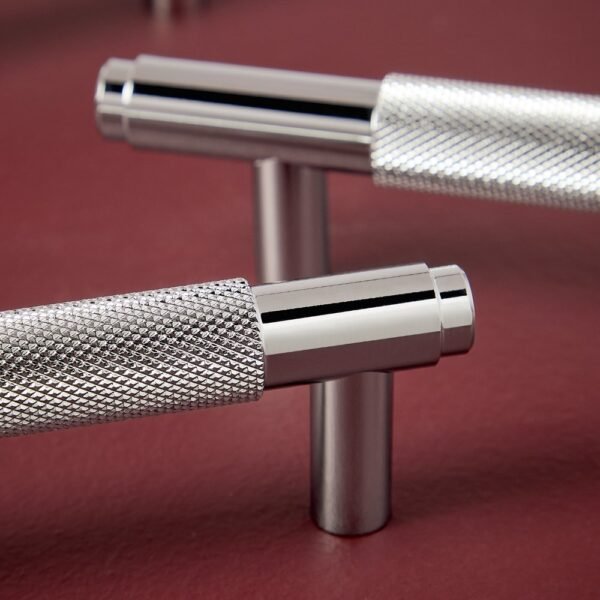 Scudo Knurled Furniture Handle - 160mm Wide - Image 2