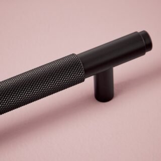 Scudo Knurled Furniture Handle - 400mm Wide - Image 3