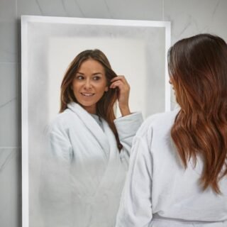 Scudo Mosca LED Mirror With Demister Pad And Shaver Socket - Image 5