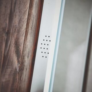 Scudo Mosca LED Mirror With Demister Pad And Shaver Socket And Bluetooth - 500mm X 700mm - Image 5