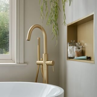 Vado Safari Freestanding Bath Shower Mixer Tap - Image 3
