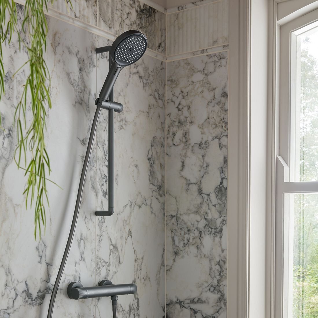 Vado Safari Knob Slim slide Rail With Hose - Image 2