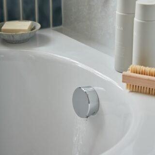 Vado Round Clic-Clac Bath Filler Waste With Overflow - Image 5